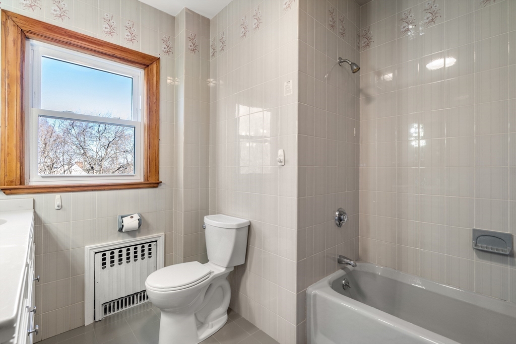 6-8 Charlesview St
