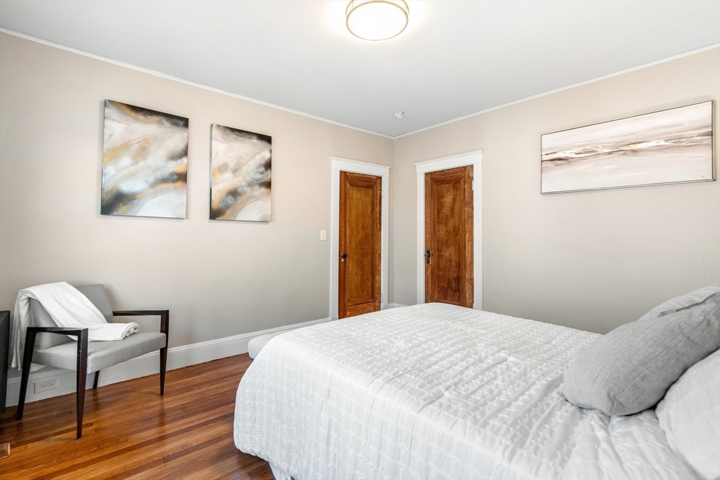6-8 Charlesview St