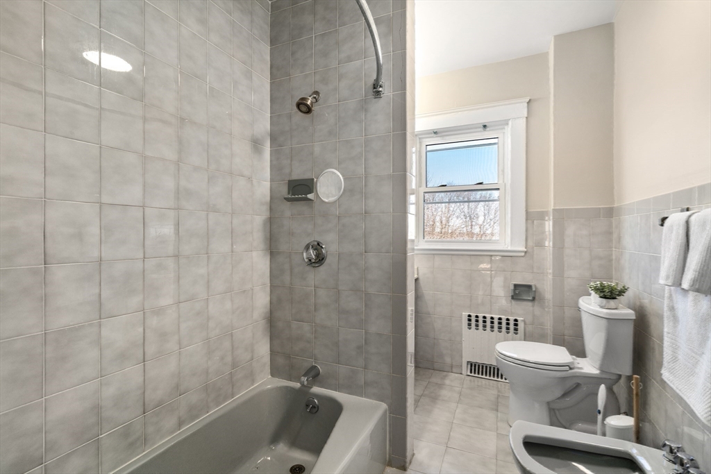 6-8 Charlesview St