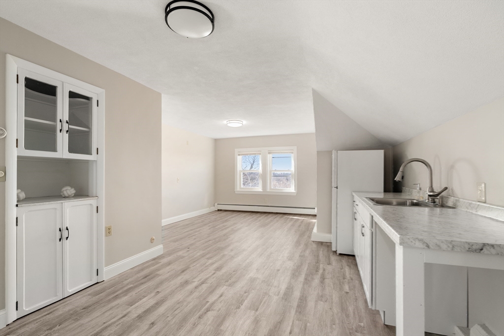 6-8 Charlesview St