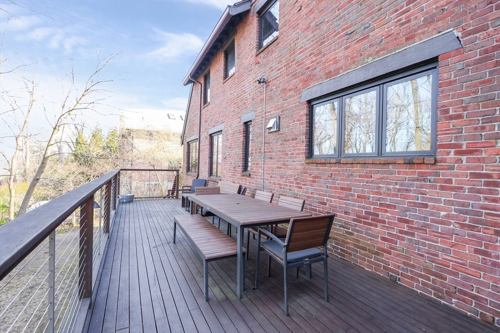 26 Greylock Road