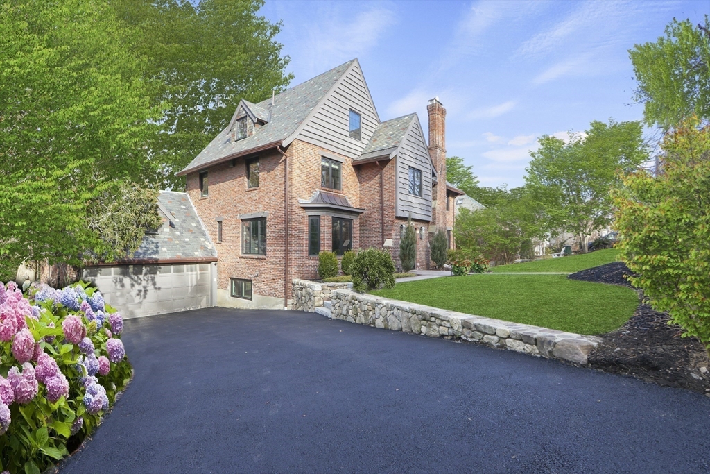 26 Greylock Road