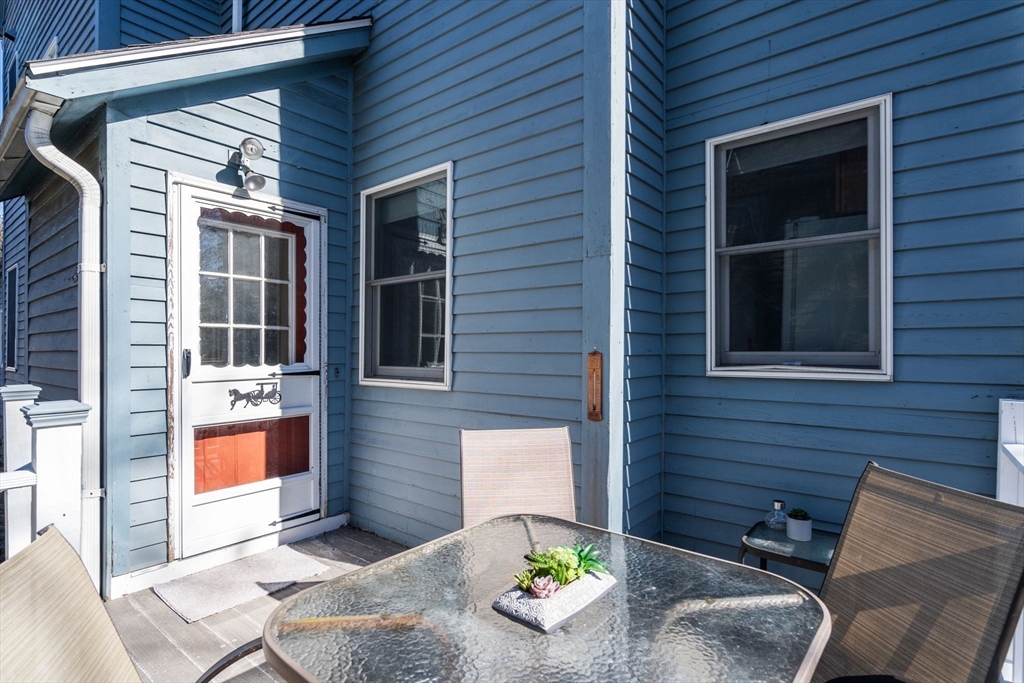 2 Orris Street
