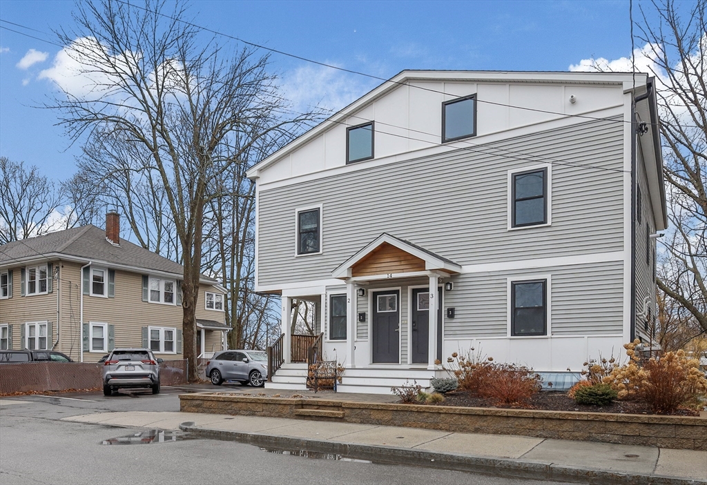 14 Rumford Ave # 3