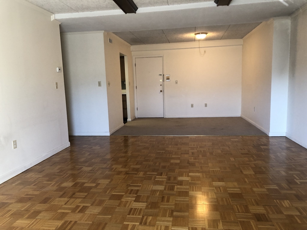 57 Broadlawn Park # 24A