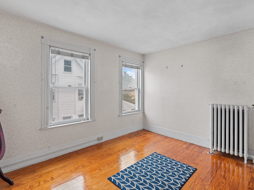 124 Sheridan Ave # 2