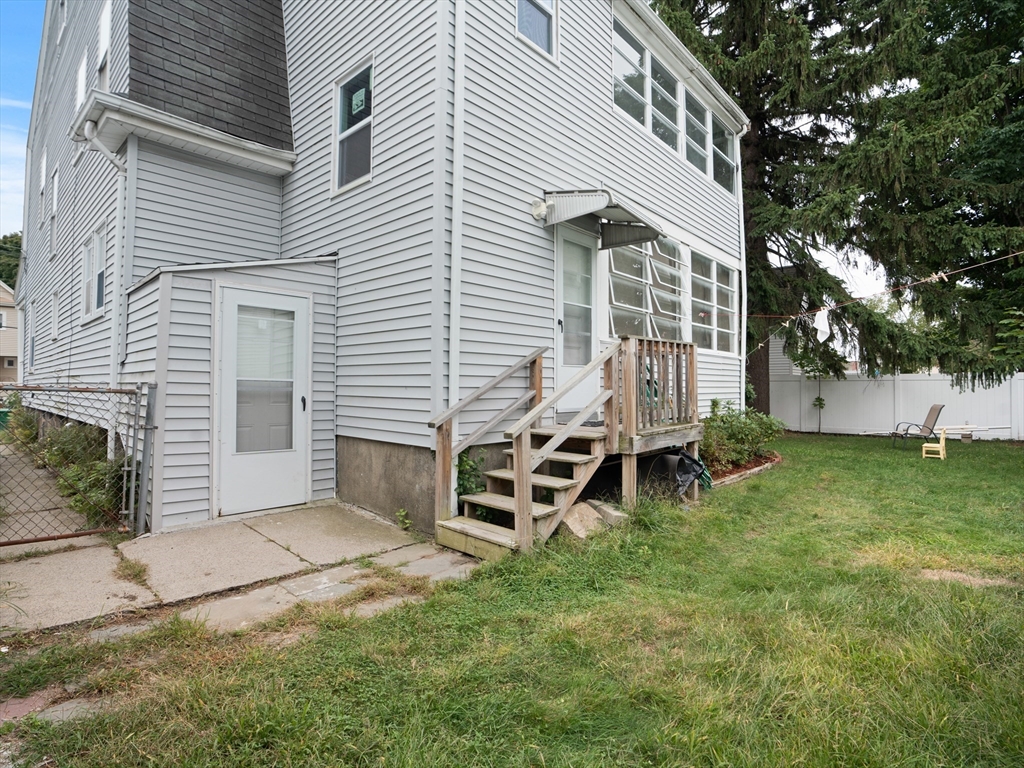 124 Sheridan Ave # 2