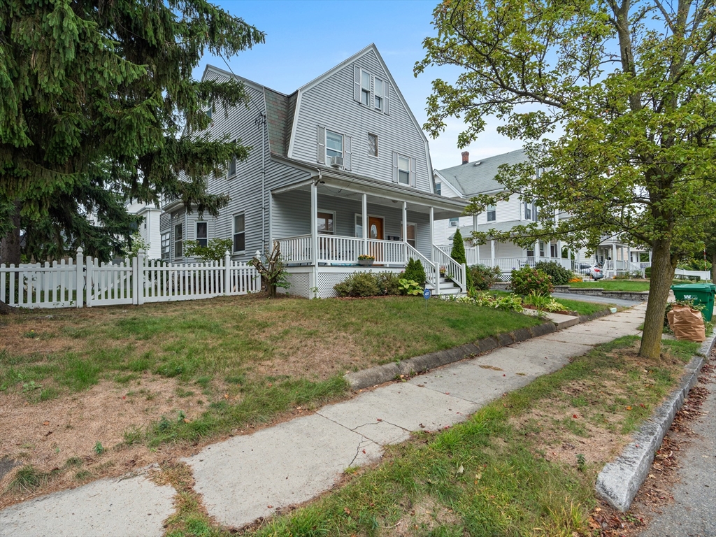 124 Sheridan Ave # 2