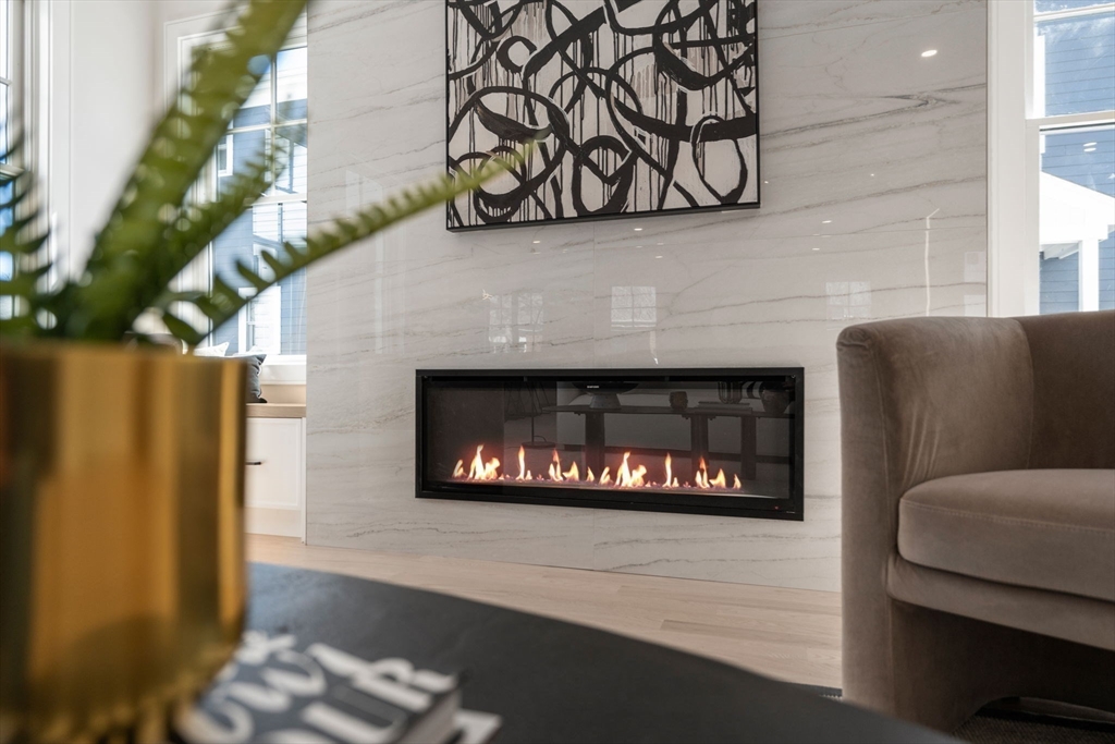 19 Vernon Street # 1