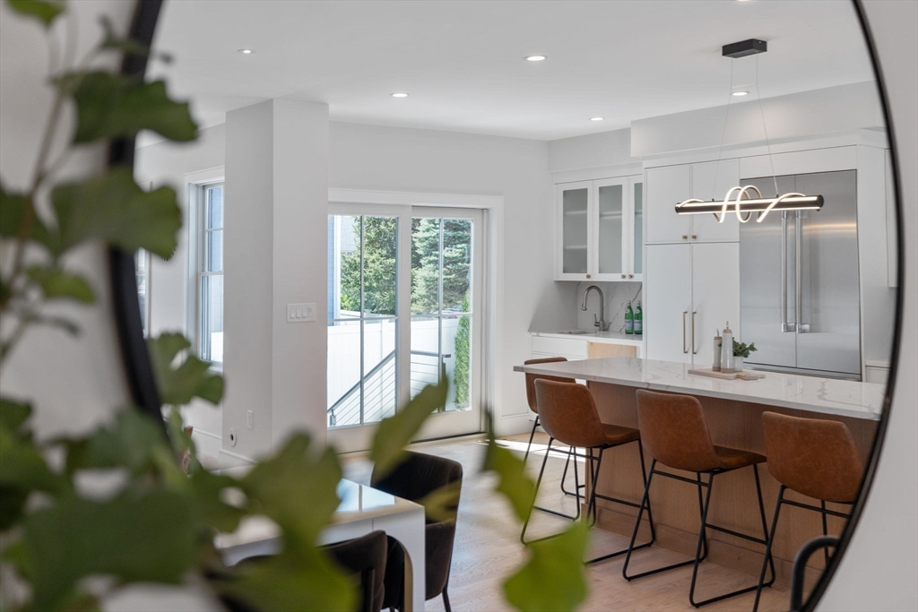19 Vernon Street # 1