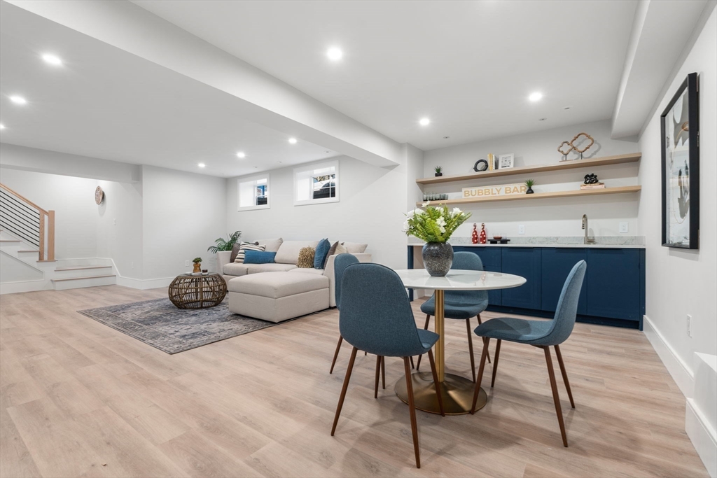 19 Vernon Street # 1