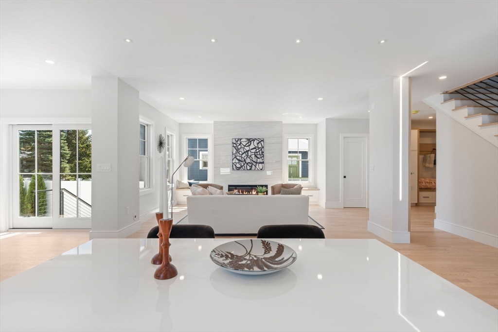 19 Vernon Street # 1