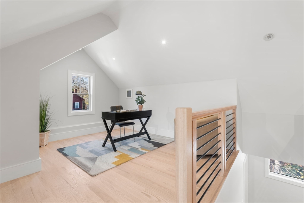 19 Vernon Street # 1
