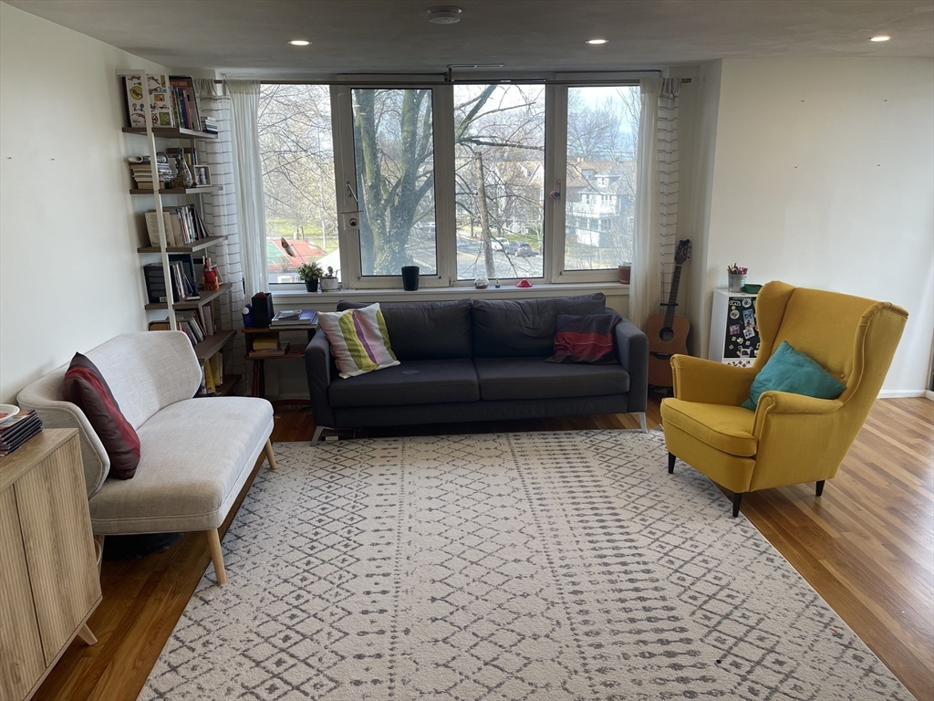 50 Watertown Unit: 305