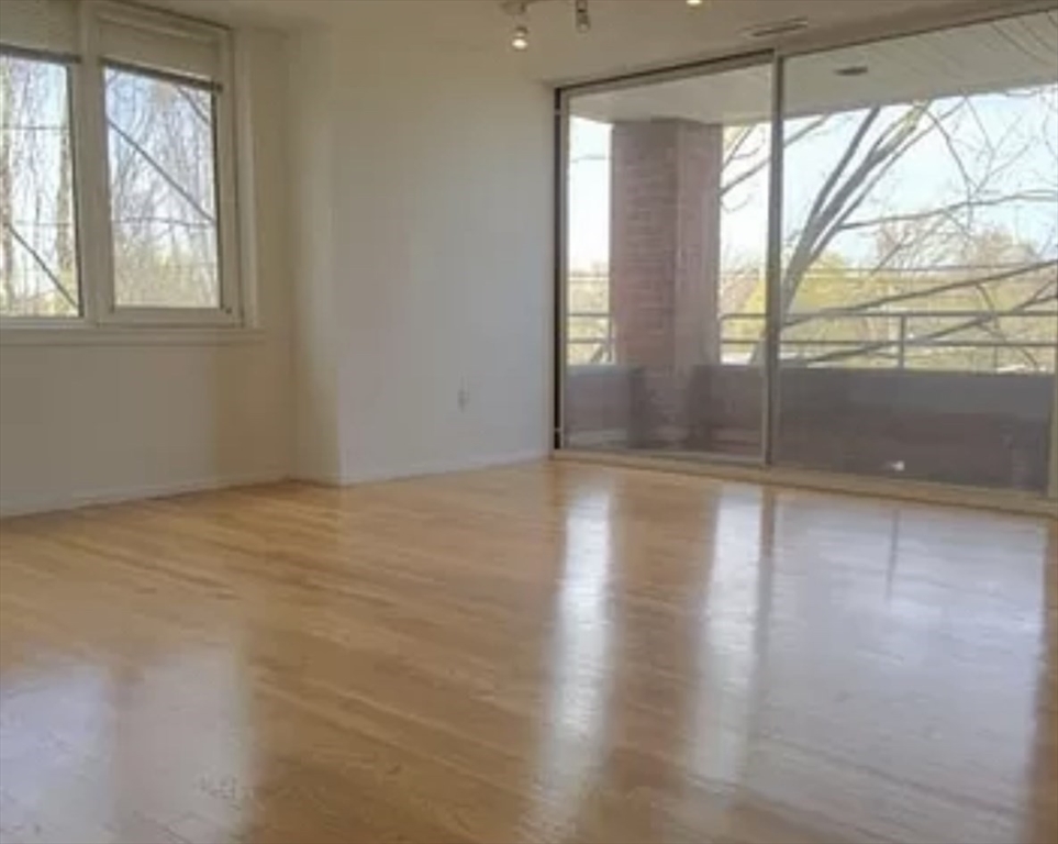 50 Watertown Unit: 305