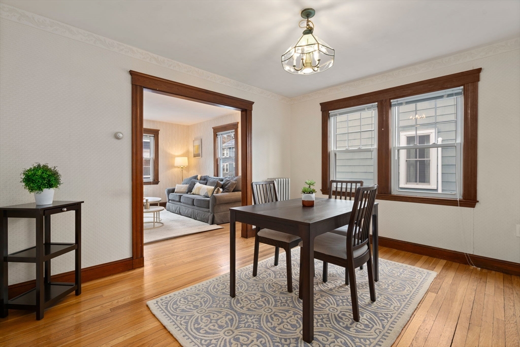 11-13 Henry St