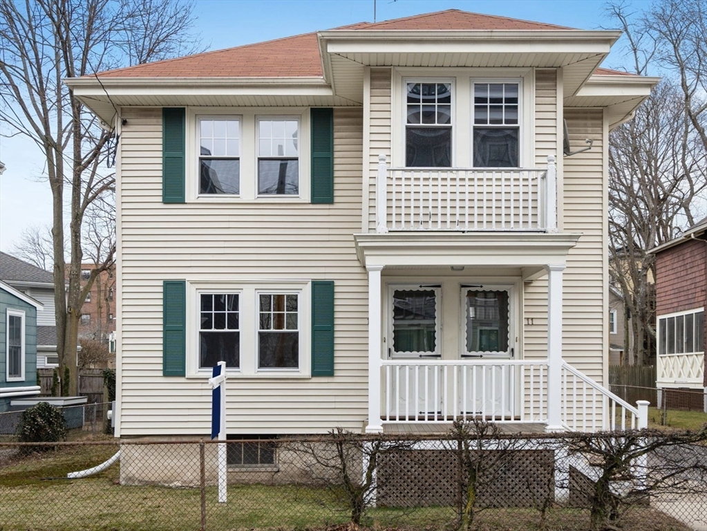 11-13 Henry St
