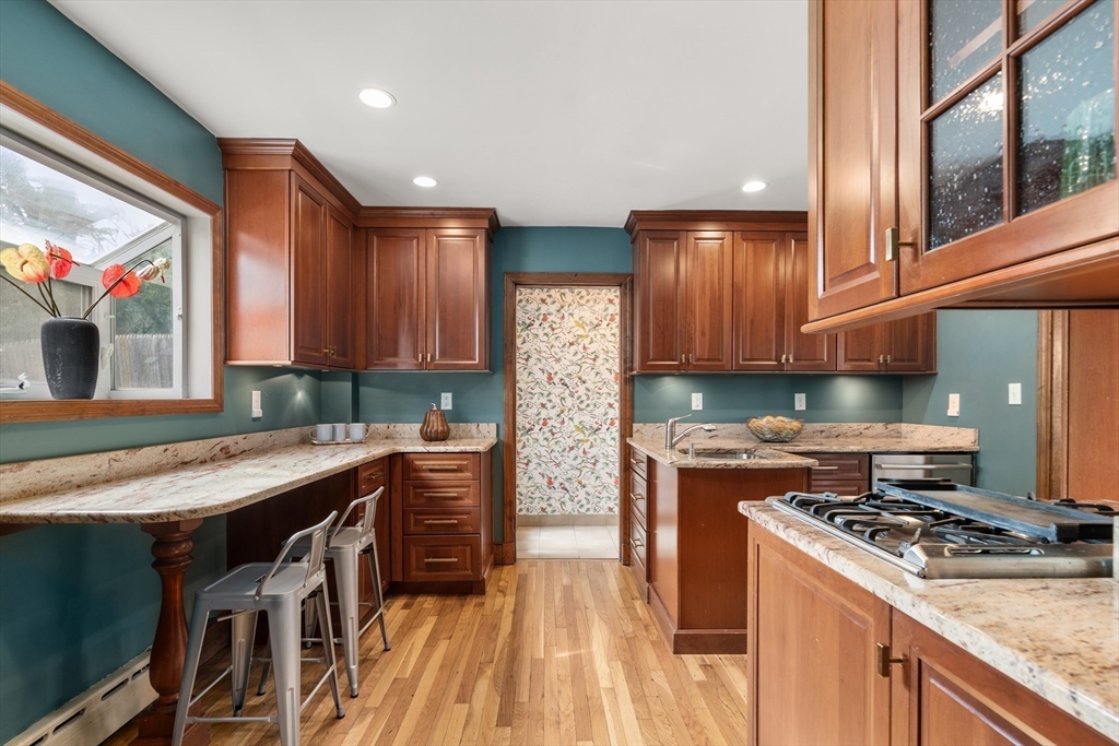 81 Hawthorne Rd