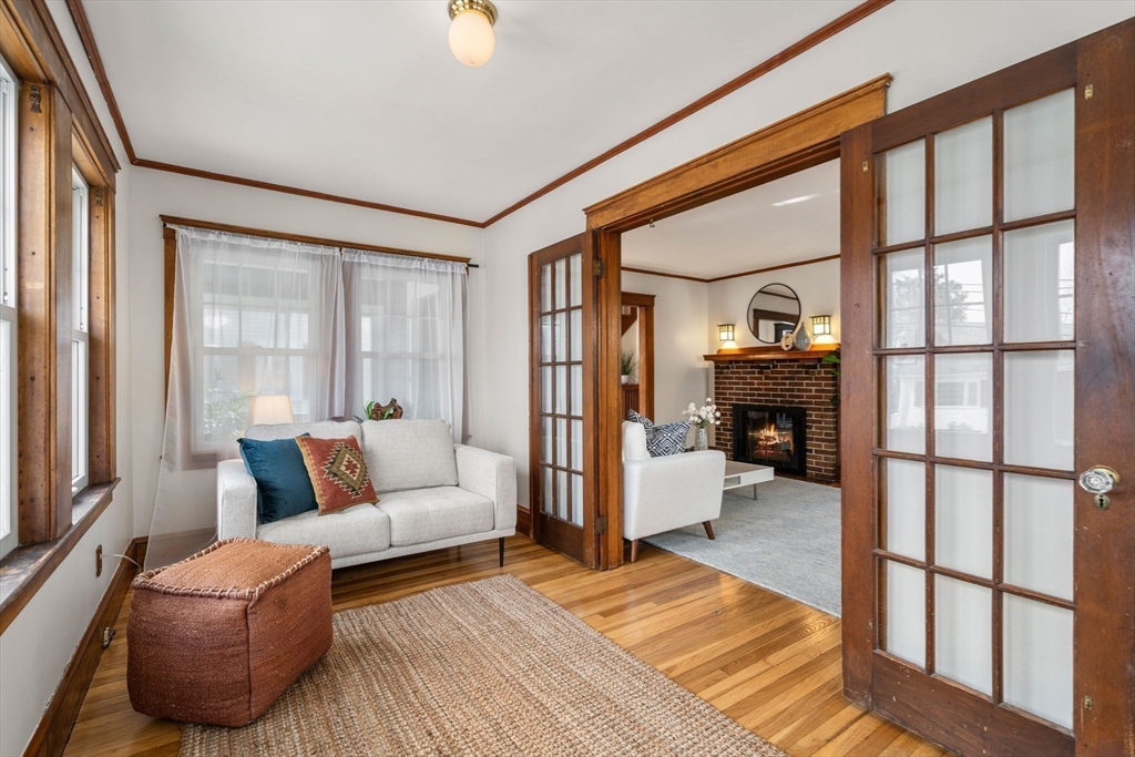 81 Hawthorne Rd