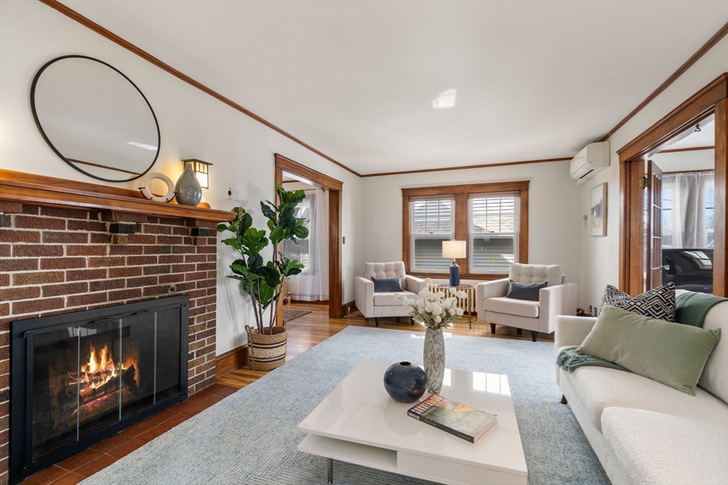 81 Hawthorne Rd