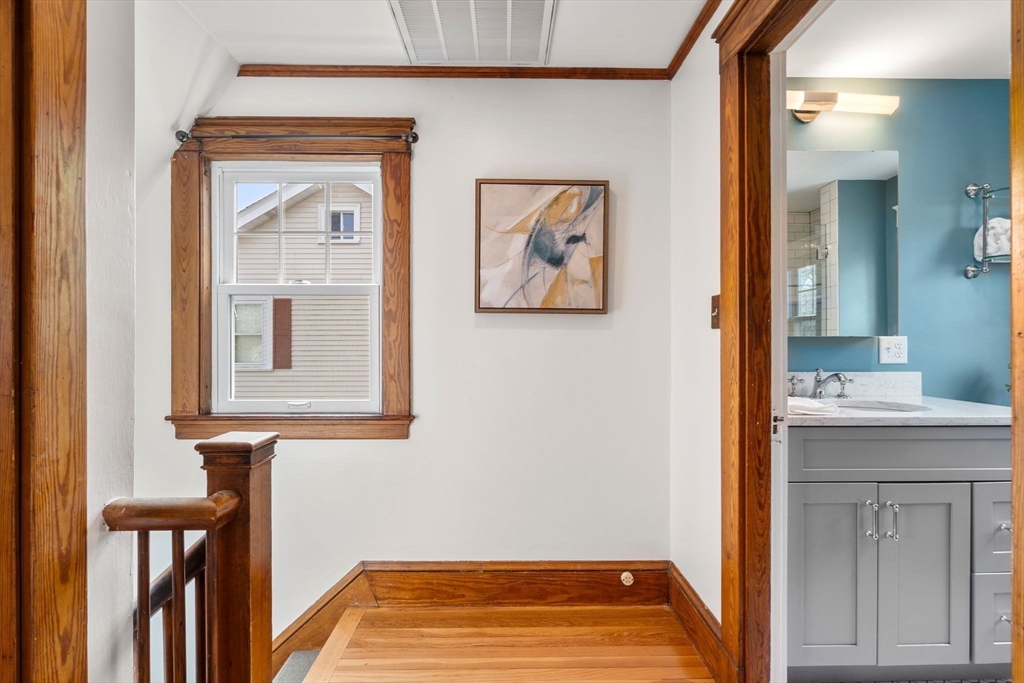 81 Hawthorne Rd