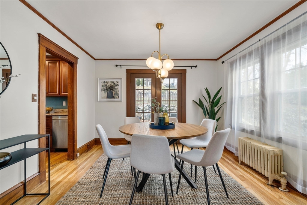 81 Hawthorne Rd
