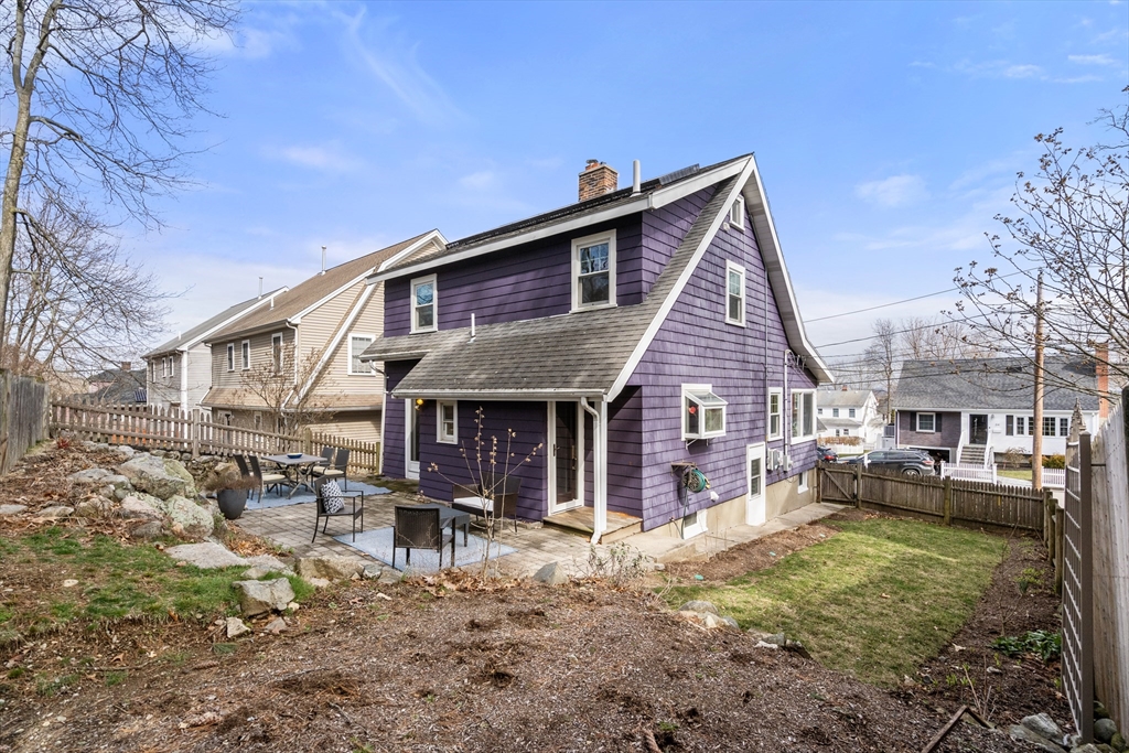81 Hawthorne Rd