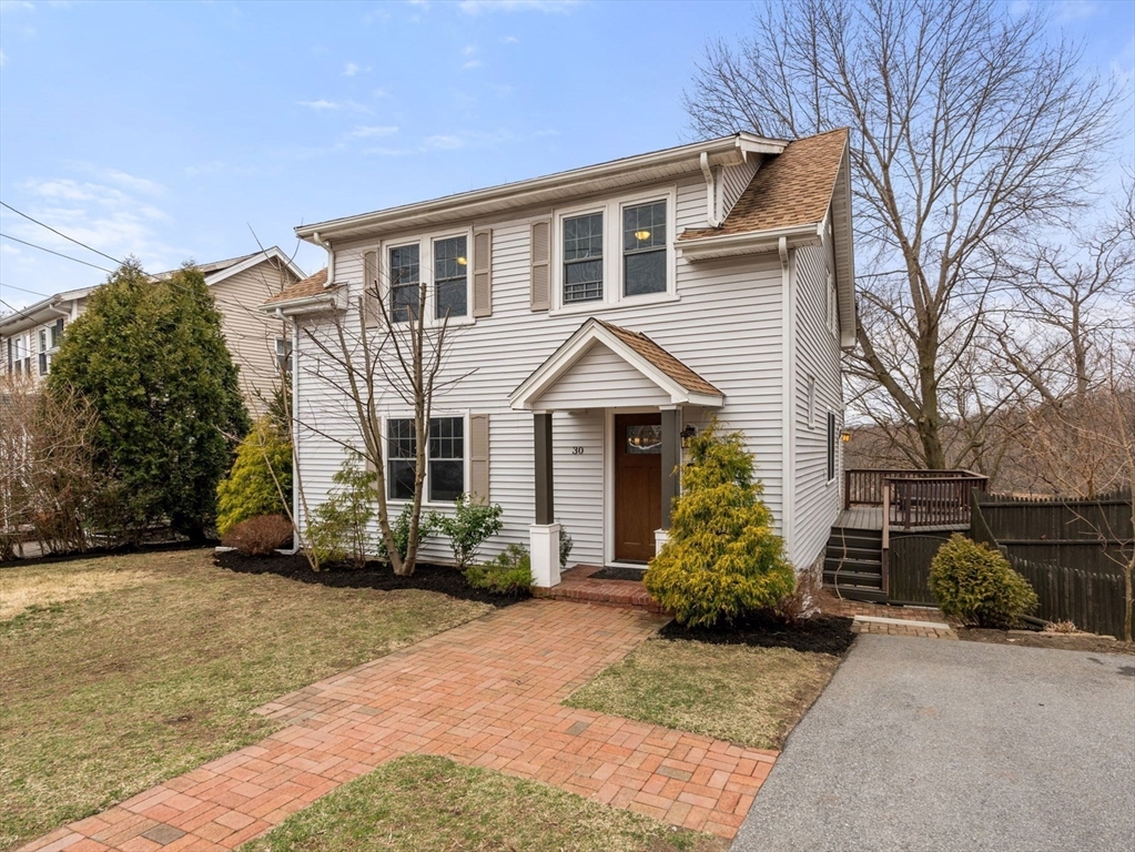 30 Fellsview Ave