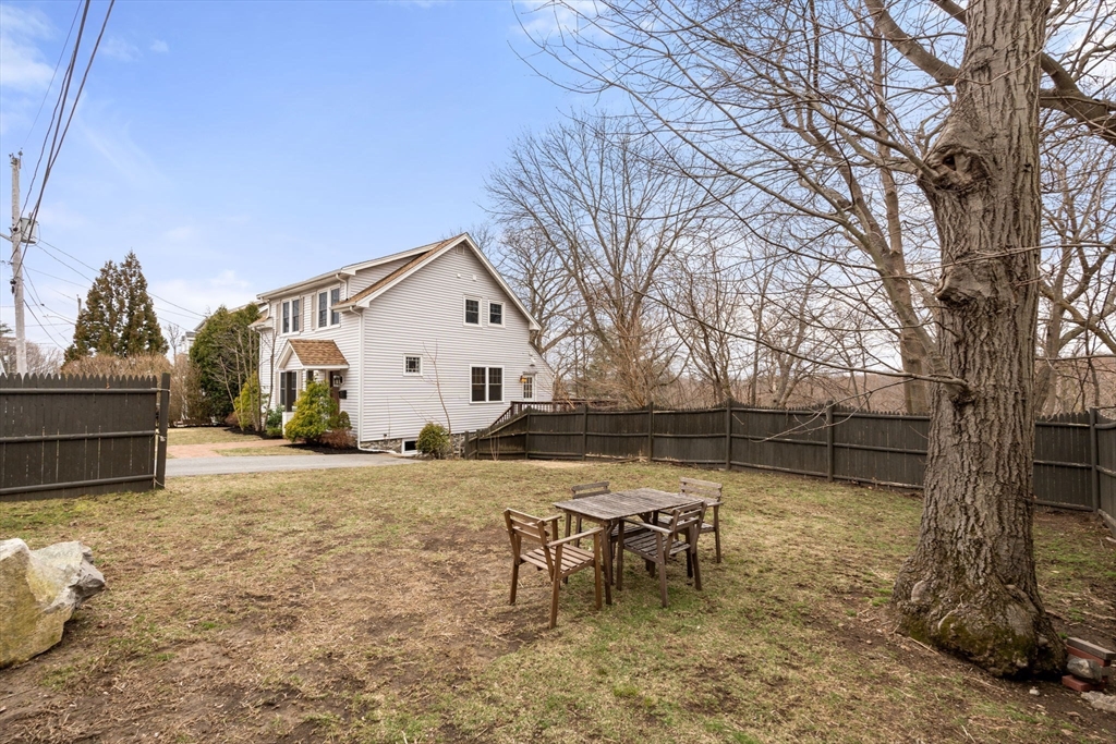 30 Fellsview Ave