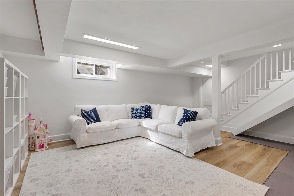 18 Sheldon Rd