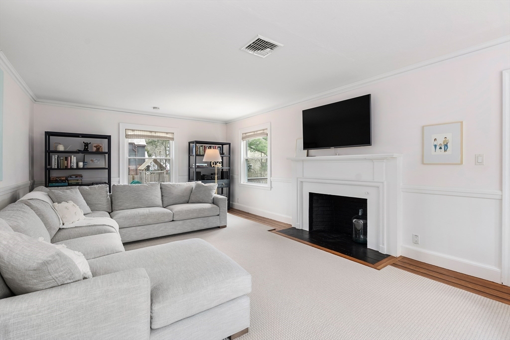 18 Sheldon Rd