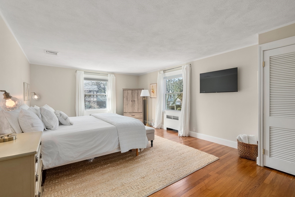 18 Sheldon Rd