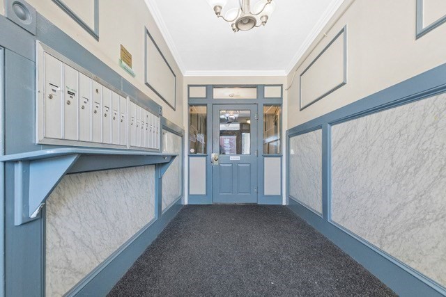 242 S Huntington Ave # 8