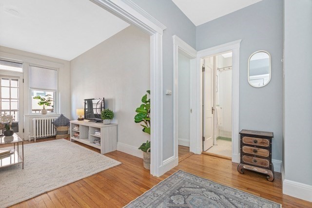 242 S Huntington Ave # 8