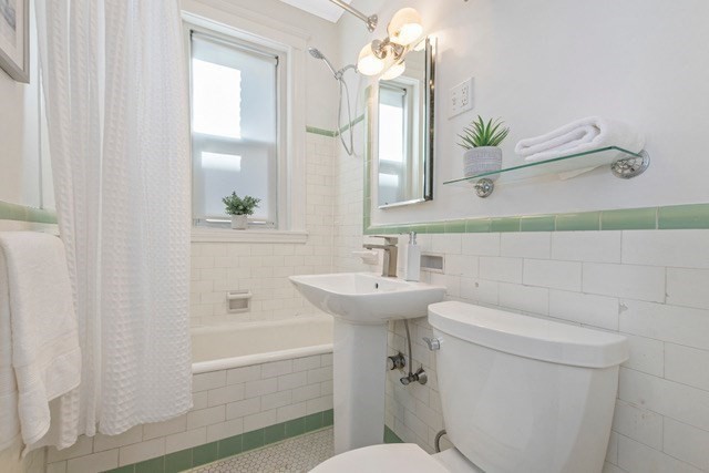 242 S Huntington Ave # 8