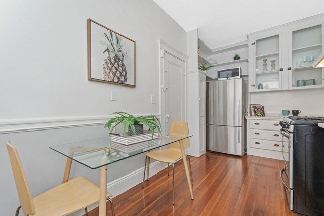 242 S Huntington Ave # 8