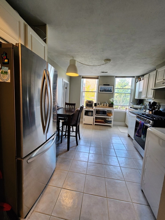 194 Athens St # 2