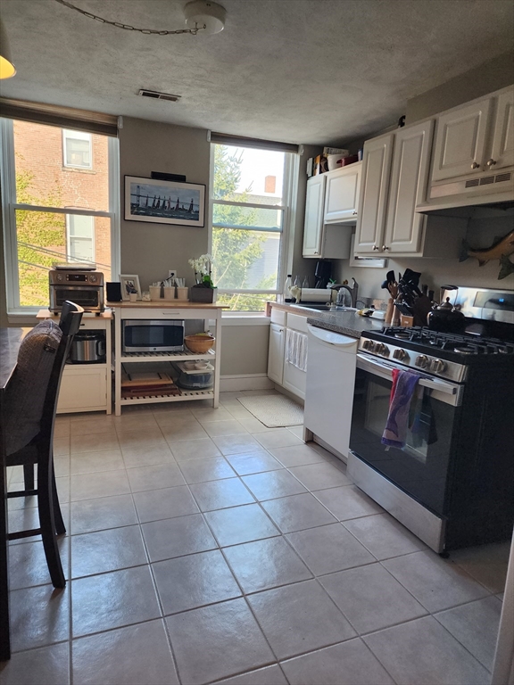 194 Athens St # 2