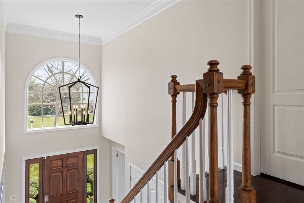 11 Iron Hollow Rd