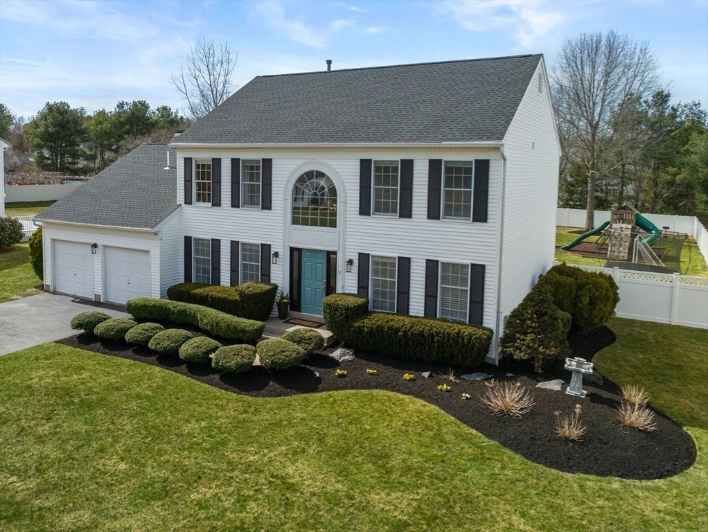 11 Iron Hollow Rd