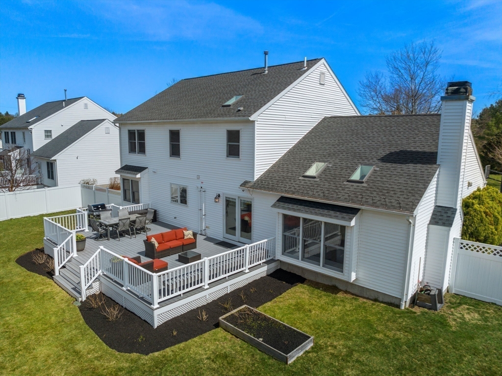 11 Iron Hollow Rd