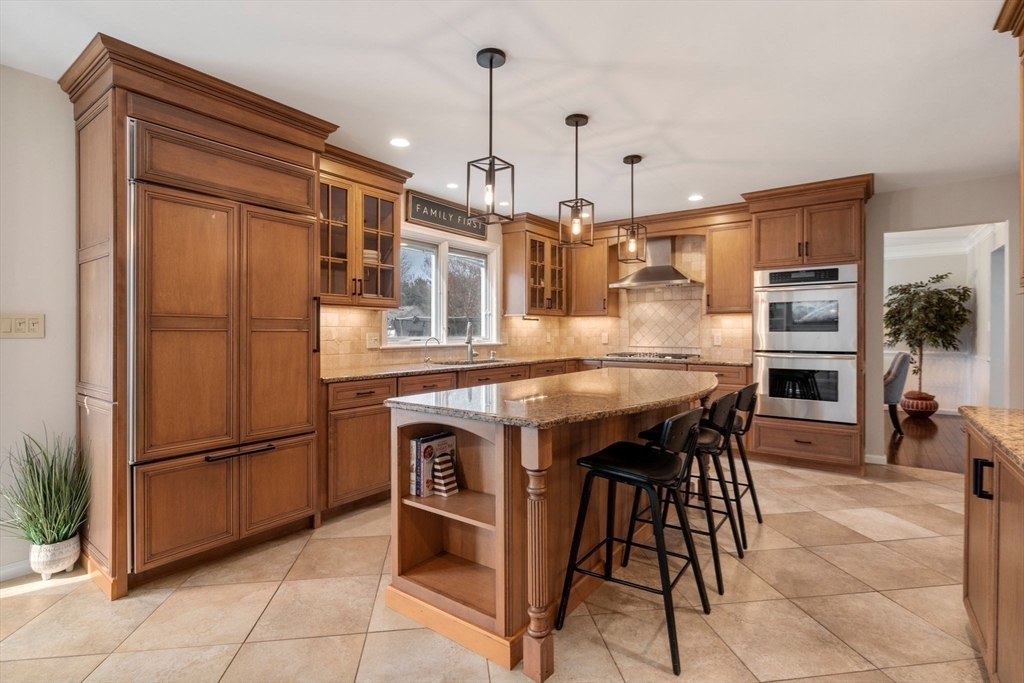 11 Iron Hollow Rd