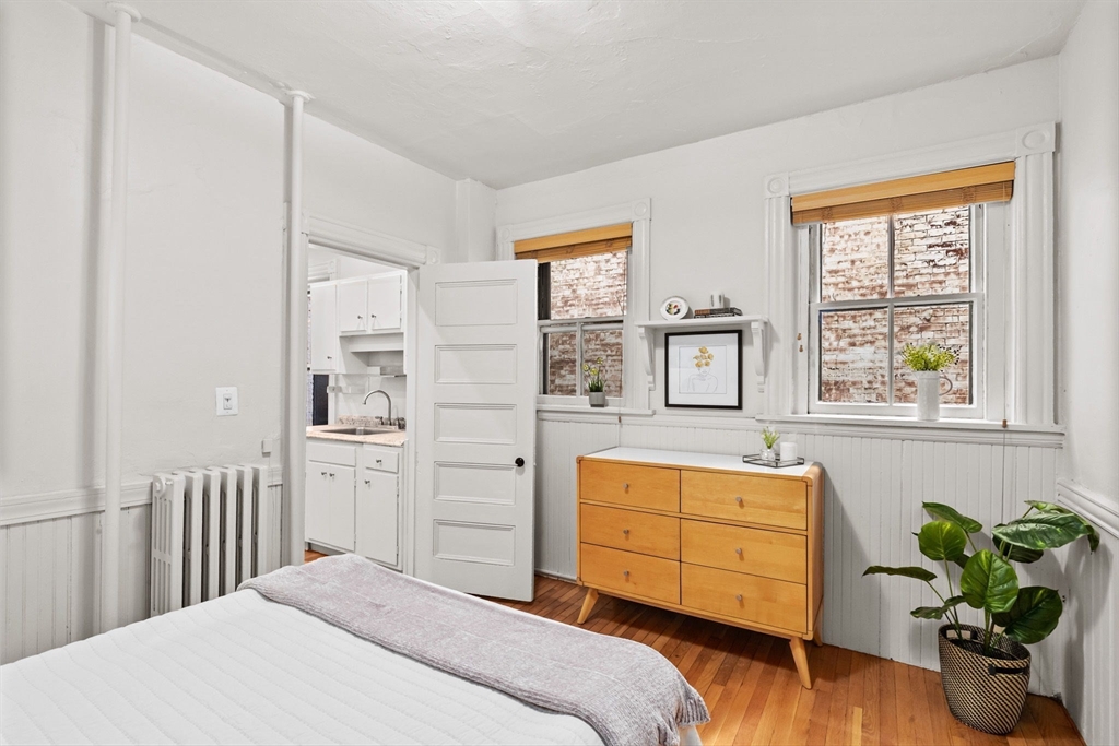 34 Myrtle St # 3