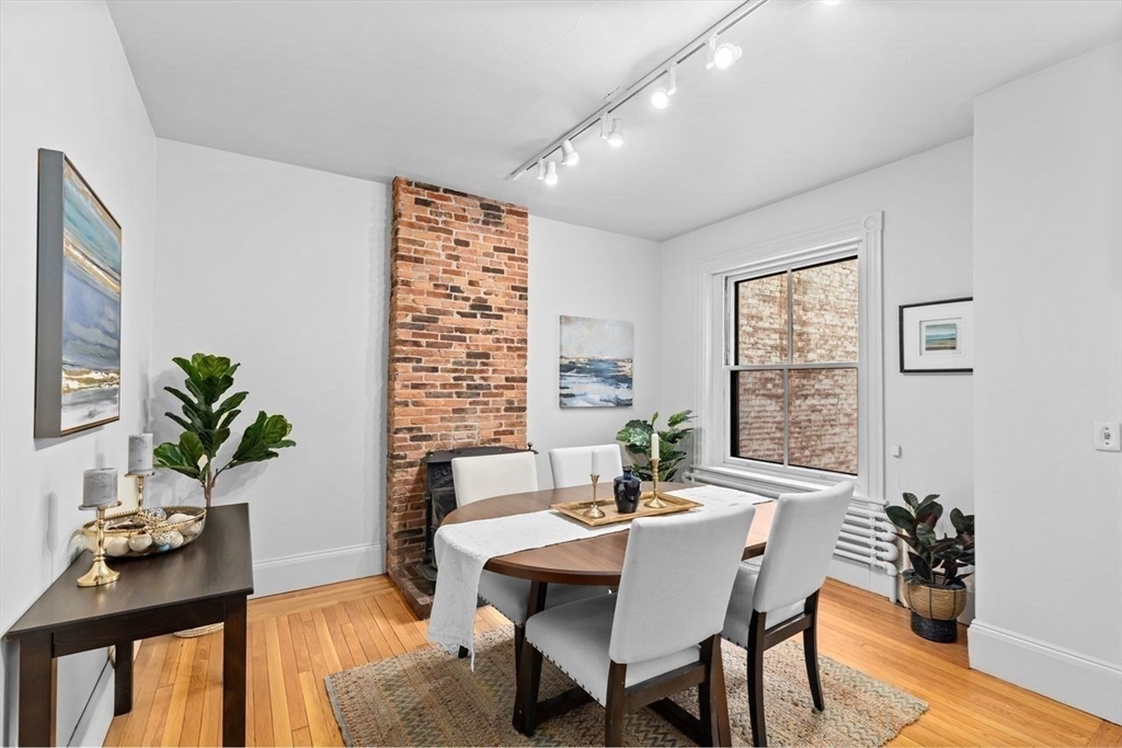 34 Myrtle St # 3
