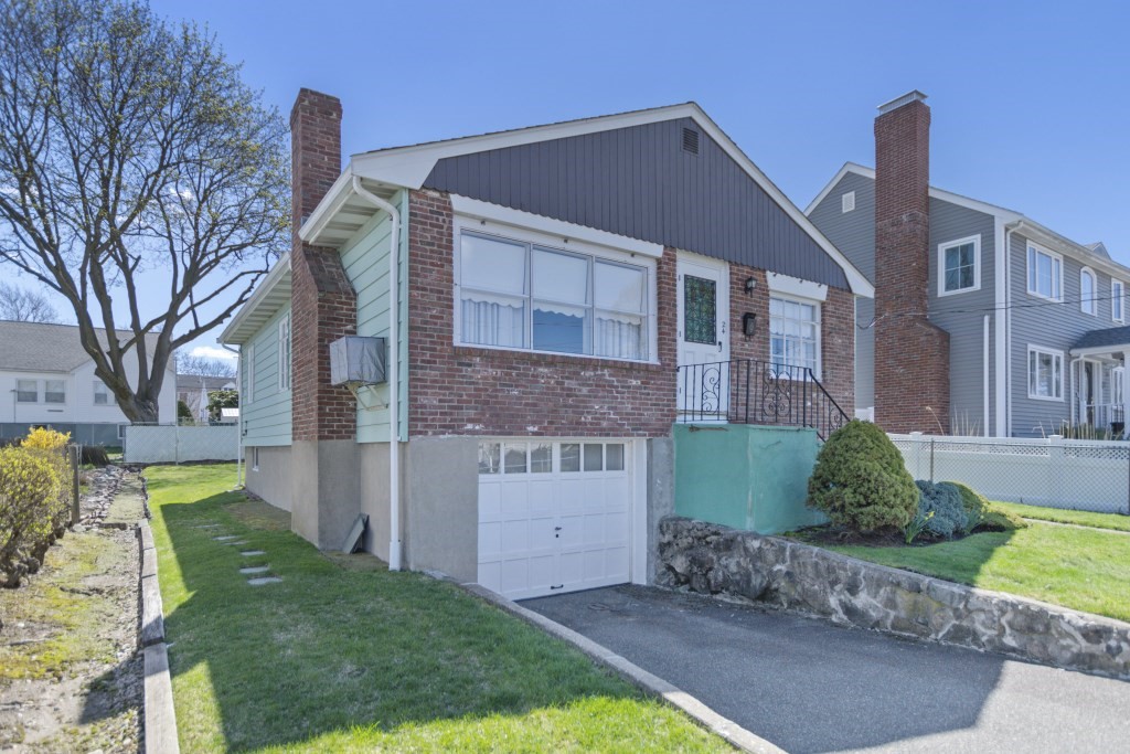 24 Nyack Street