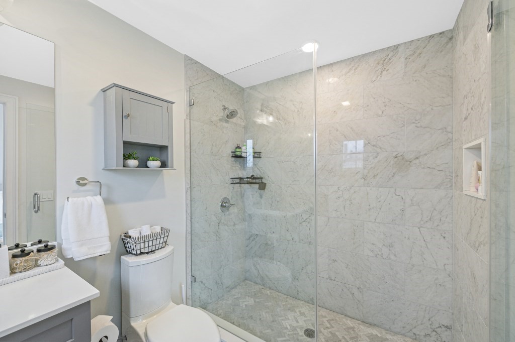 130 Coleridge St Unit: PH8