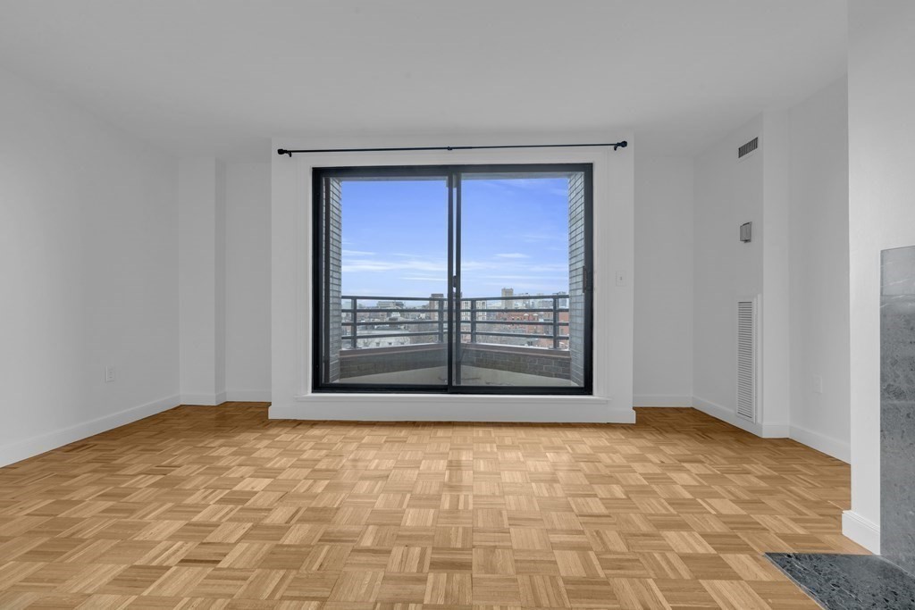 390 Commonwealth Ave # 809