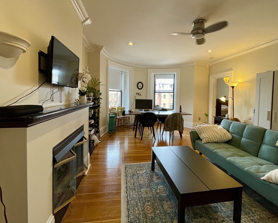 565 Massachusetts Ave # 5