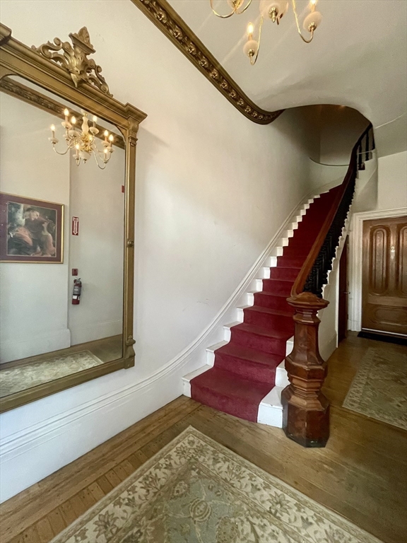 565 Massachusetts Ave # 5