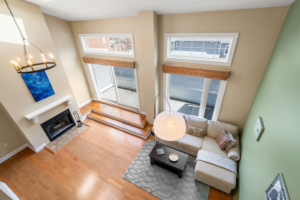112 Milton St # 233